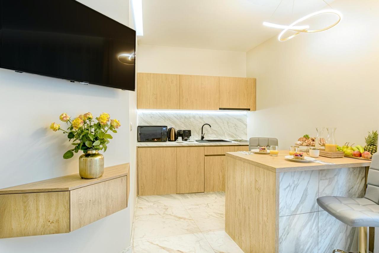 Golden Queen Apartments Old Town كراكوفيا المظهر الخارجي الصورة