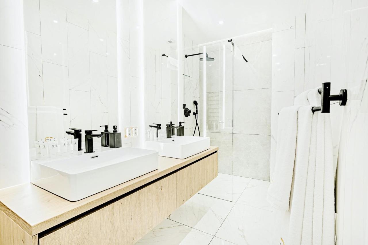Golden Queen Apartments Old Town كراكوفيا المظهر الخارجي الصورة