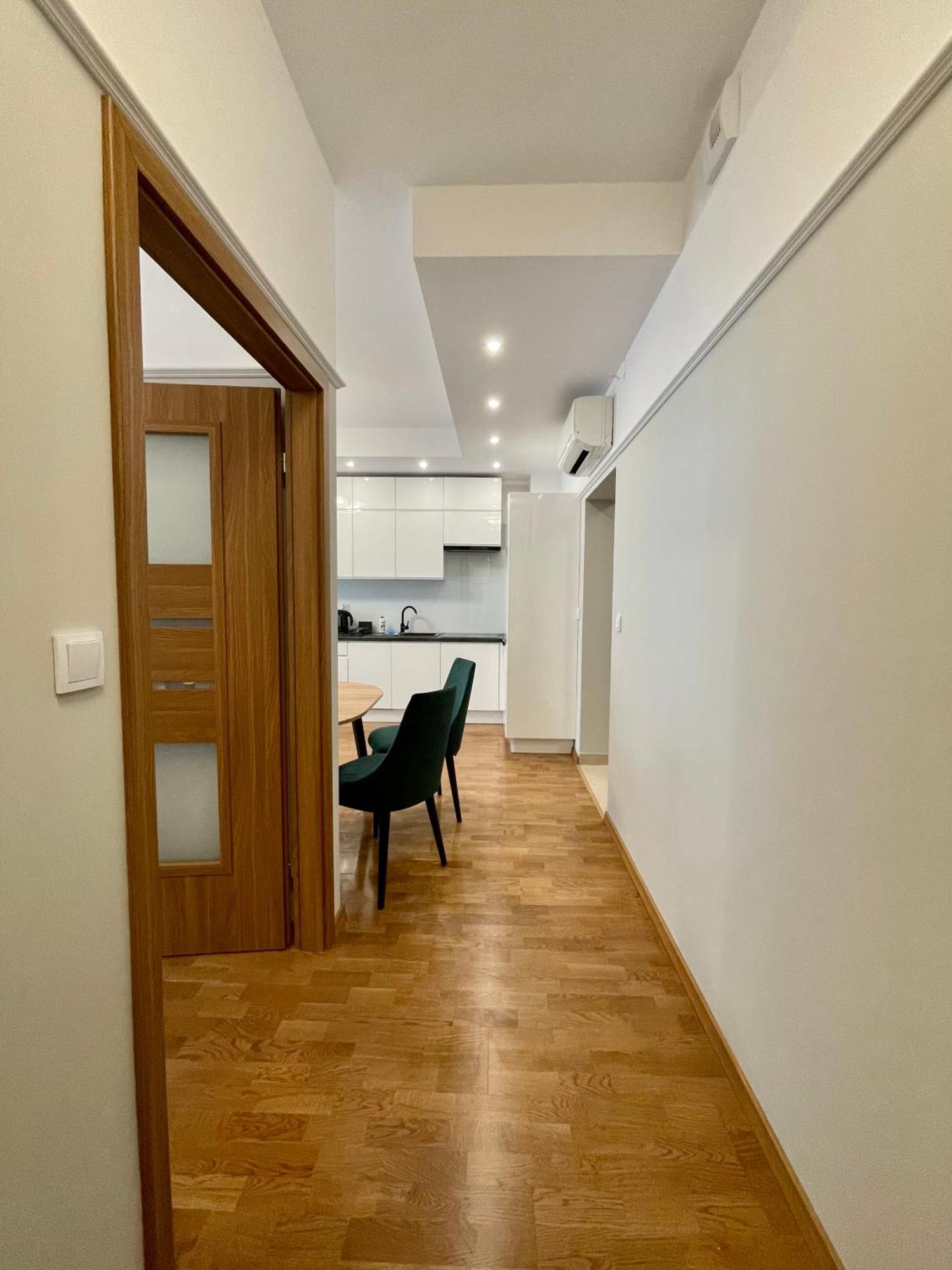 Golden Queen Apartments Old Town كراكوفيا المظهر الخارجي الصورة